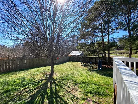 Building Photo - 210 Kelly W Dr