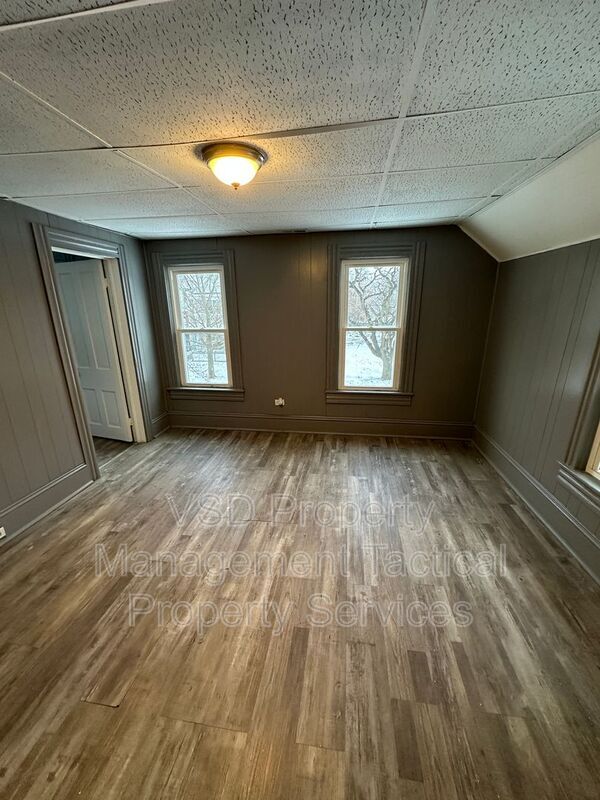 Building Photo - 2180 W 83rd St