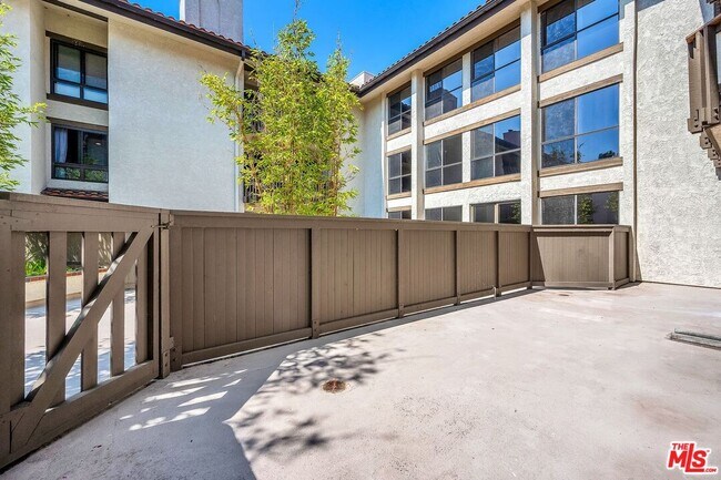 Building Photo - 8600 Tuscany Ave