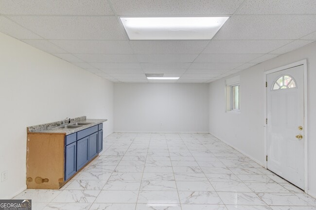 Building Photo - 135 Bruce Ln