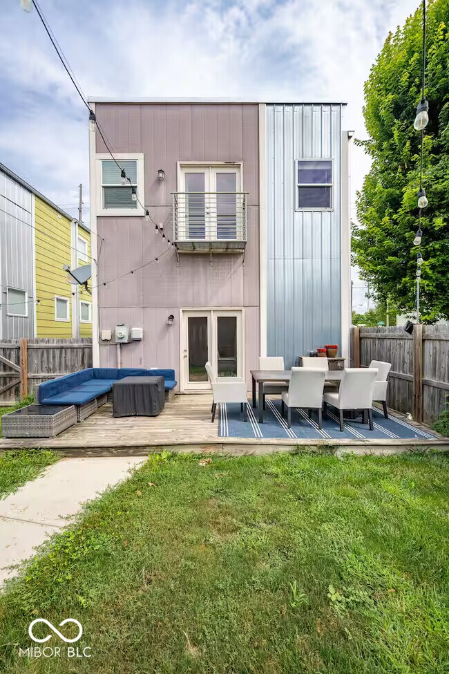 Building Photo - 1457 English Ave