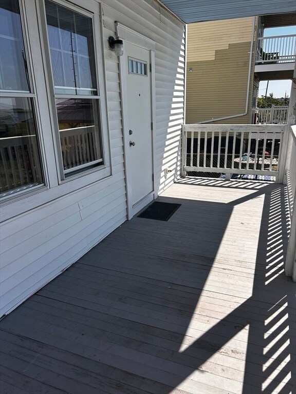 Building Photo - 109 Coleridge St