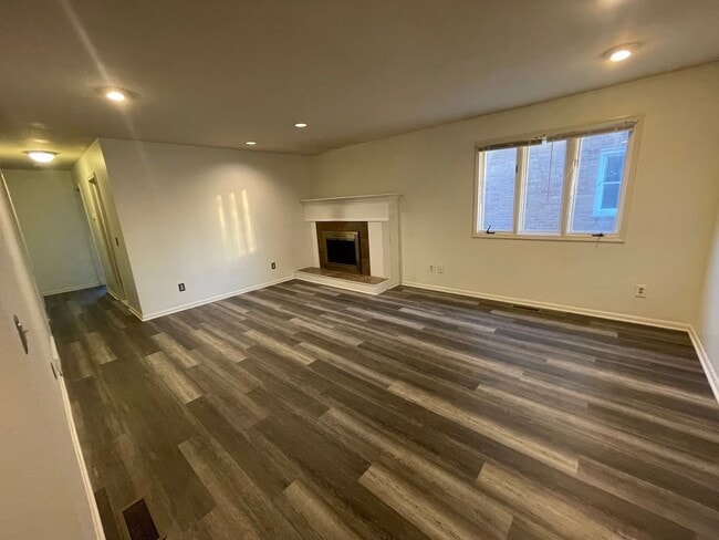 Building Photo - Charming 3bd/1.5ba Ranch in Desirable Royal Oak