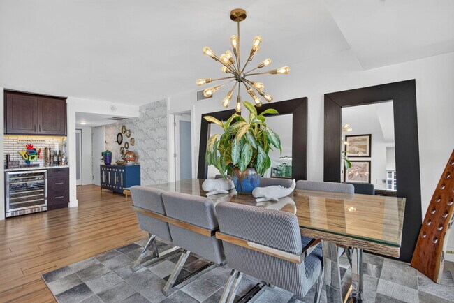 Building Photo - 1370 S Ocean Blvd