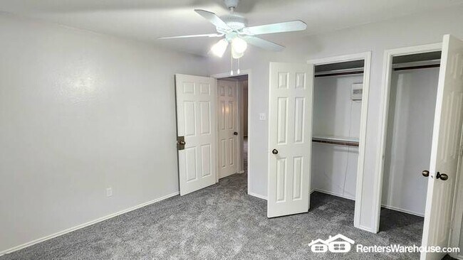 Building Photo - FOR RENT - MOVE IN READY - 3BED 2.5BATH - ...