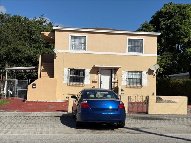 Building Photo - 2313 NW 14th St