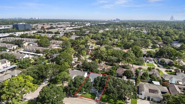 Building Photo - 10214 Inwood Dr