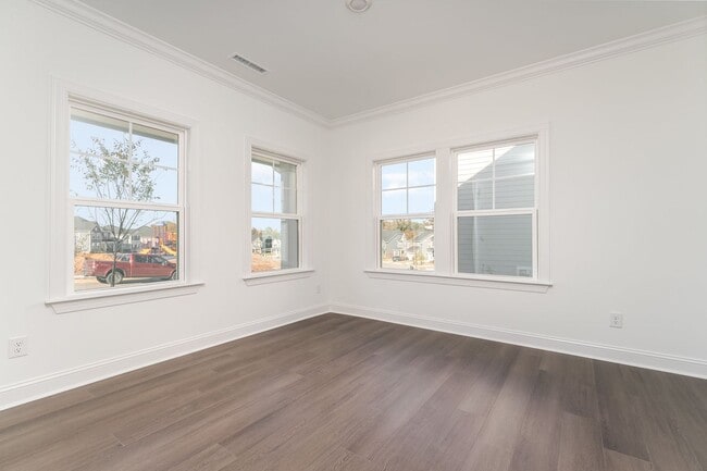 Building Photo - Newly Built 5 Bedroom Home in Knightdale!