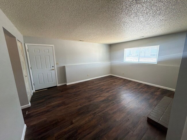 Building Photo - 4469 E Pikes Peak Ave
