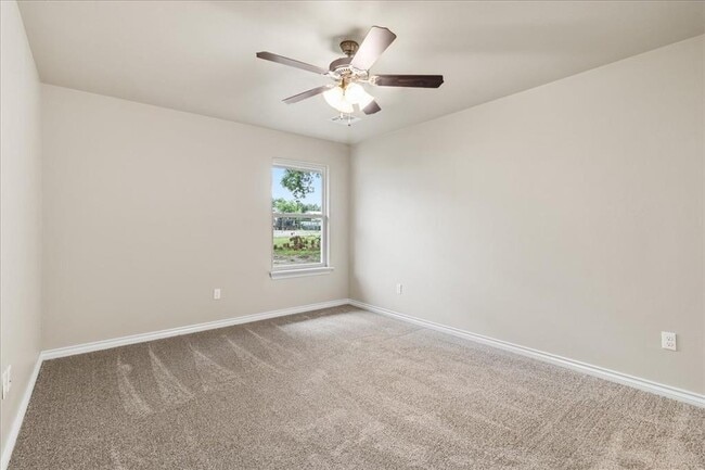 Building Photo - 410 Grove St