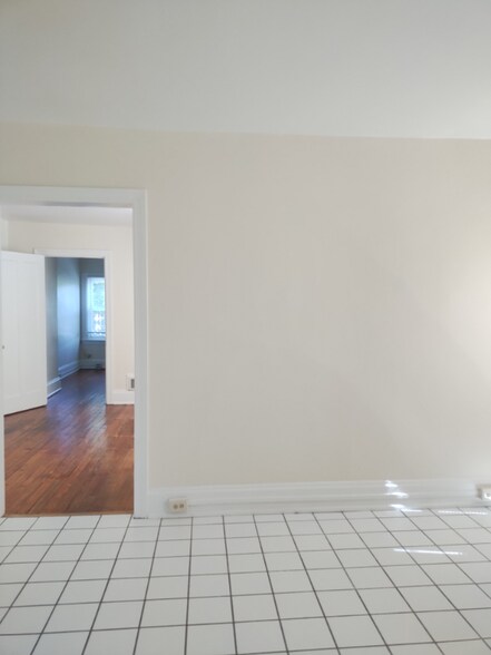 Building Photo - 3521 Clifton Ave