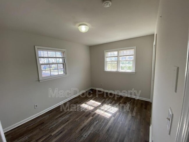 Building Photo - 155 Longstreet Ave