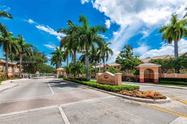 Building Photo - 2123 SW 87th Terrace