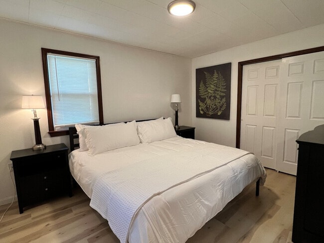 Building Photo - 9429 Harold Dr