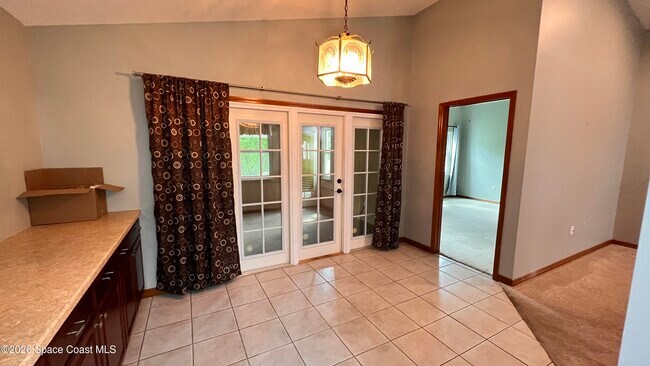 Building Photo - 1014 S Fork Cir