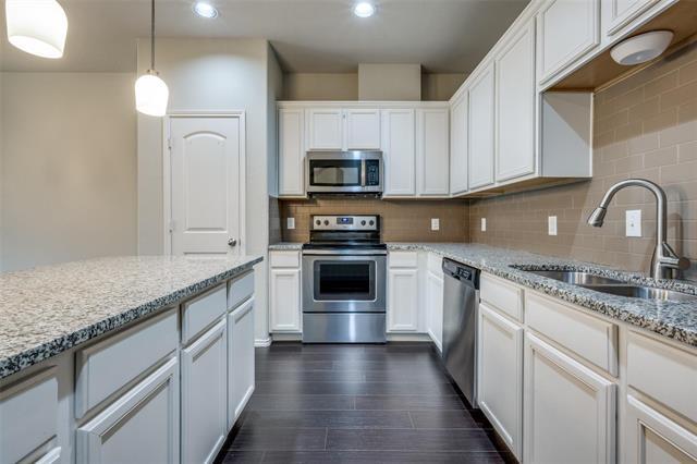 Building Photo - 5007 Sanger Cir Dr