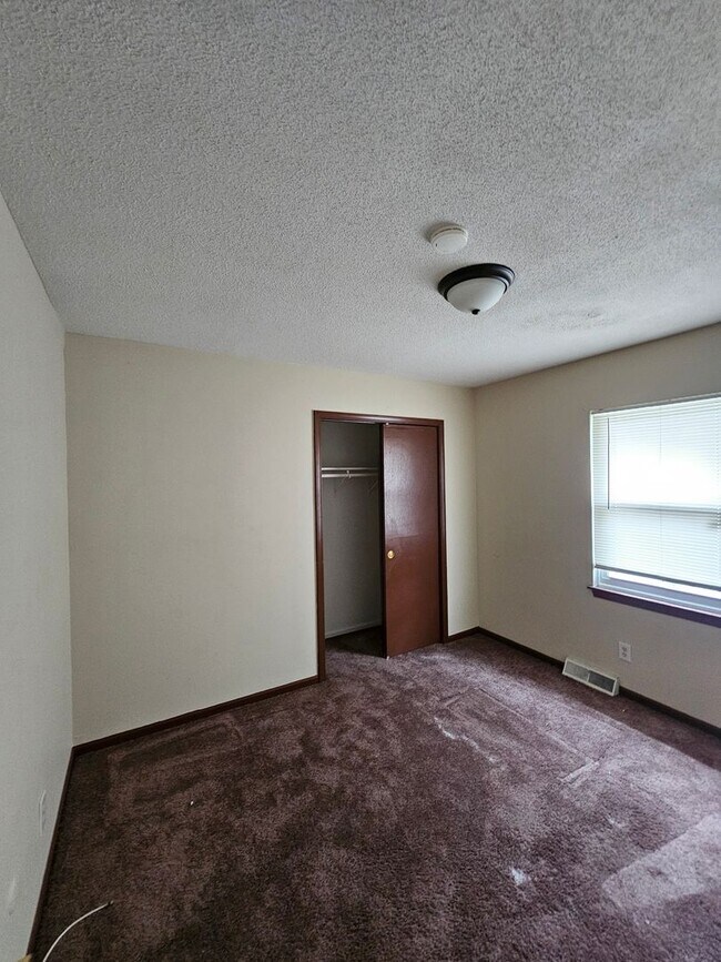 Building Photo - 3212 N 68th St