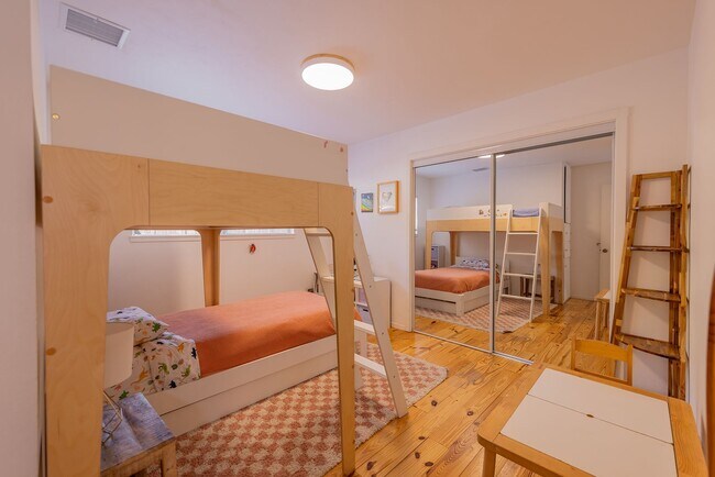 Building Photo - Upper Ojai Country Charmer w/Granny Flat