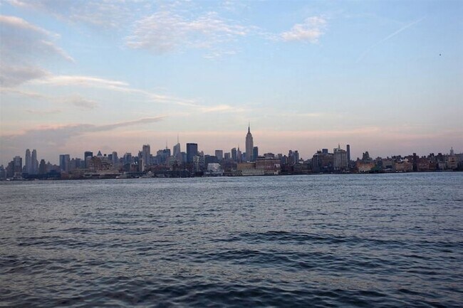 Building Photo - 62 4th St