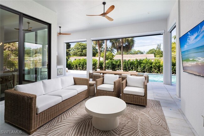 Building Photo - 1257 11th Ct N