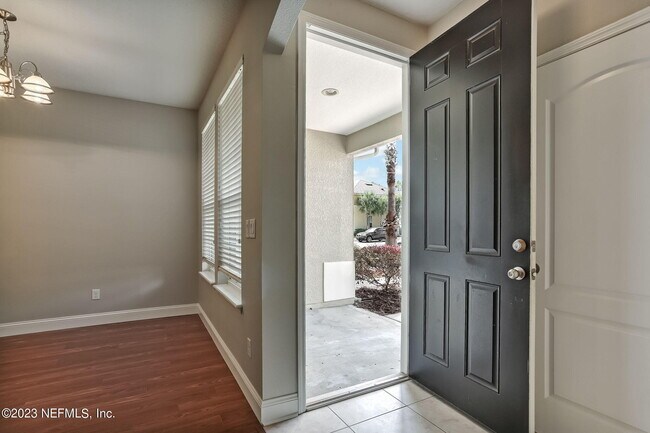 Building Photo - 4220 Plantation Oaks Blvd