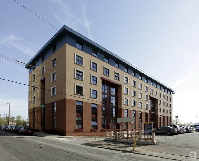 Building Photo - North Hall