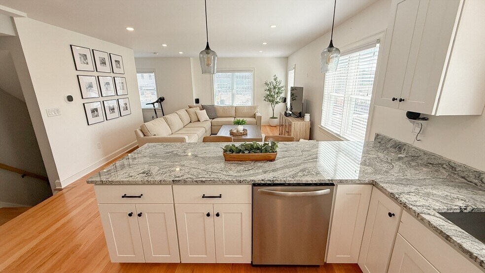 Building Photo - 189 Liberty St