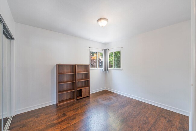 Building Photo - Cozy Redondo Beach Rental