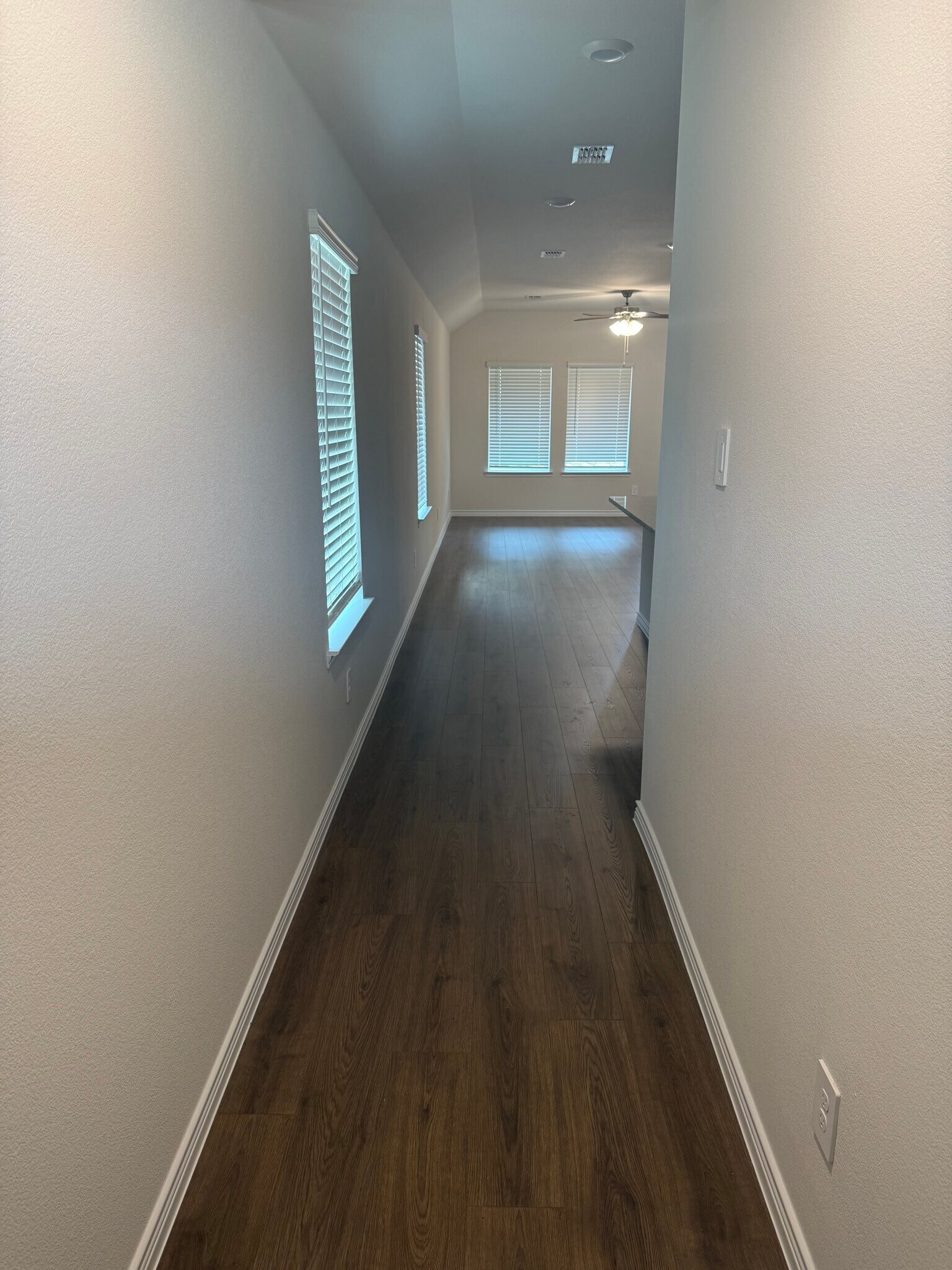 Building Photo - 10325 Baron Dr