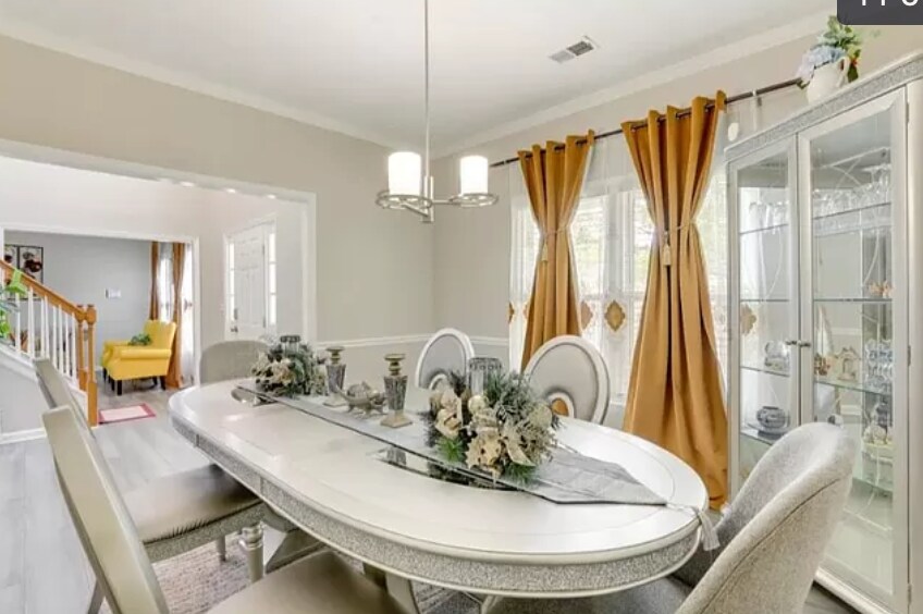 Building Photo - Room in Single Family Home on Woodstone Dr
