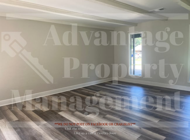 Building Photo - 127 Oaklawn Dr