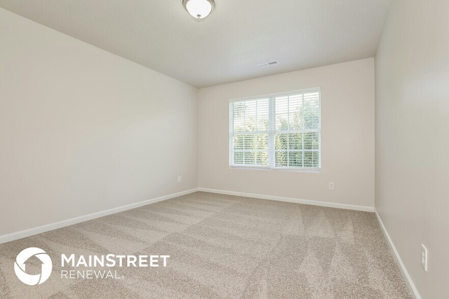 Building Photo - 4078 Clovelly Dr