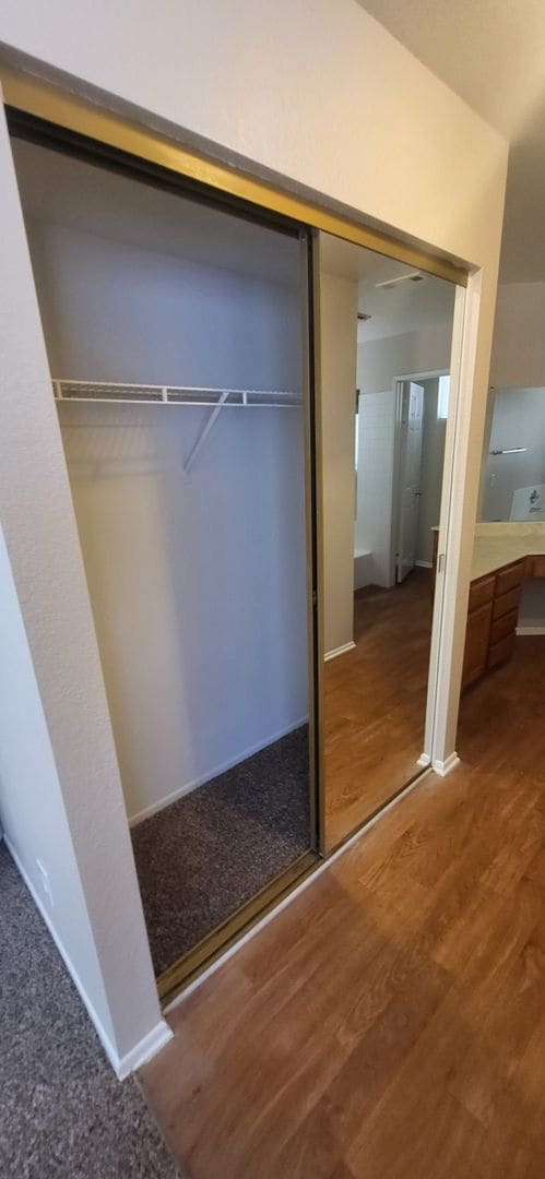 Building Photo - 4 Bedroom, 3 Bath Cul-de-Sac in Hemet