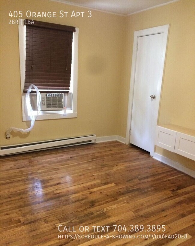 Building Photo - Apartment for rent. Close to Randolph and ...