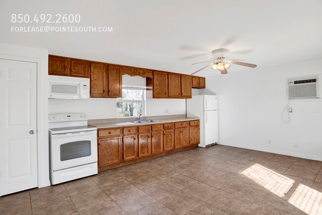 Building Photo - 11575 Co Rd 48