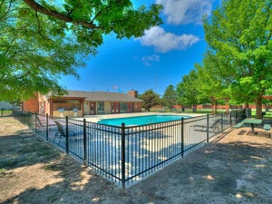 Building Photo - Savannah Ridge