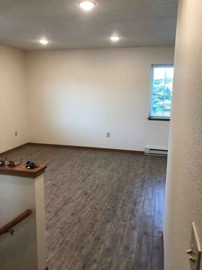 Three Oaks 705 6th Ave S Brookings SD 57006 Apartment Finder