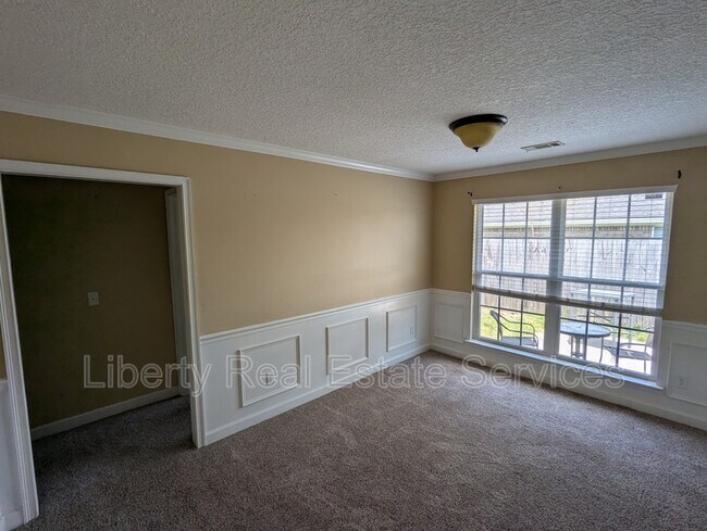 Building Photo - 202 Augusta Way