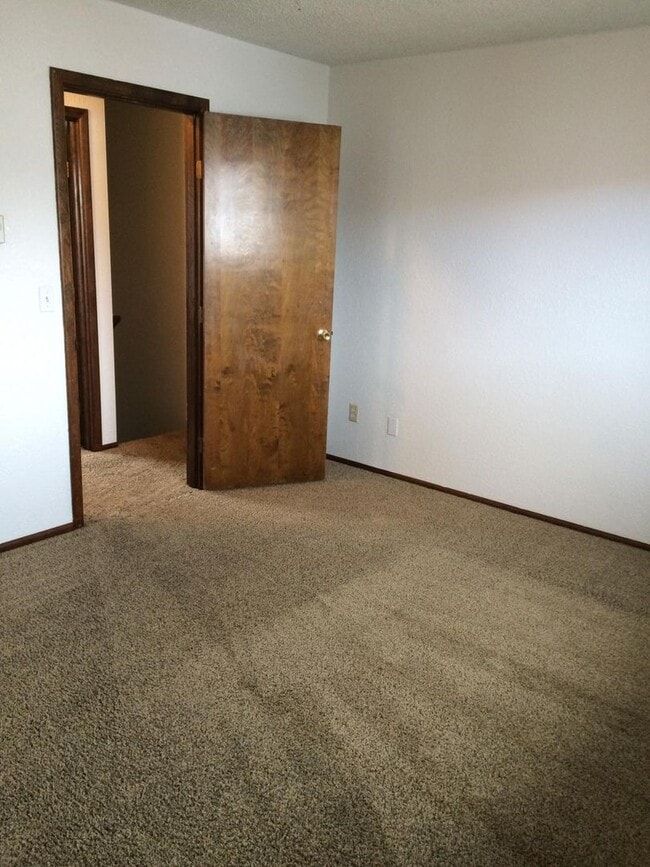 Building Photo - 1131 Applegate Street Philomath