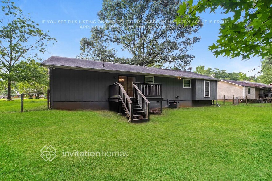 Building Photo - 837 Cochise Trail SE