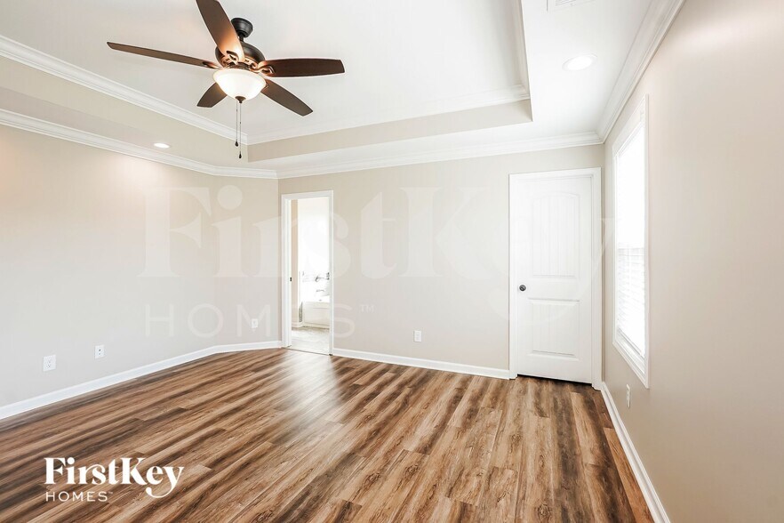 Building Photo - 1544 Kestrel Dr