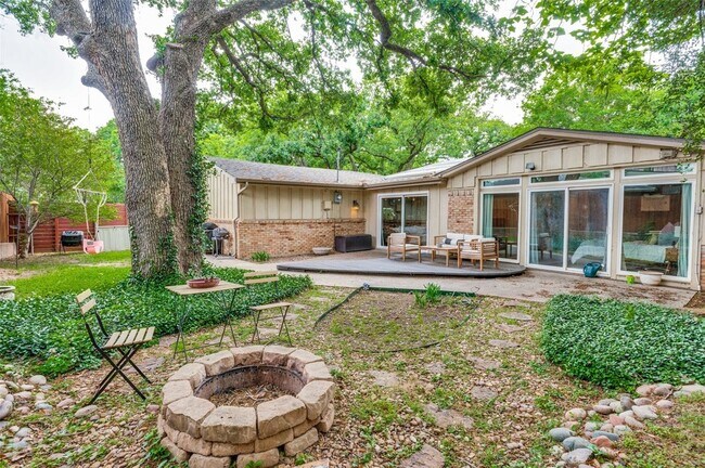 Building Photo - 1602 Glen Valley Dr