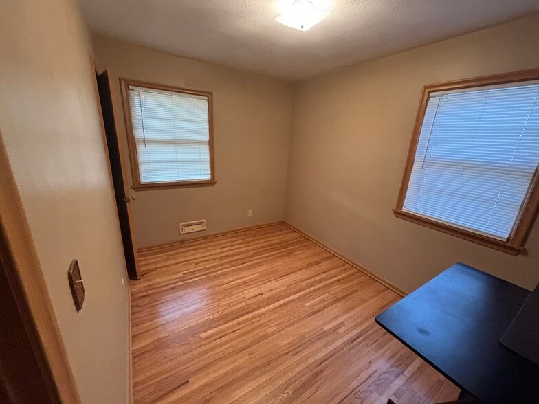 Spare room 8’x11’ - 3477 5th St NE