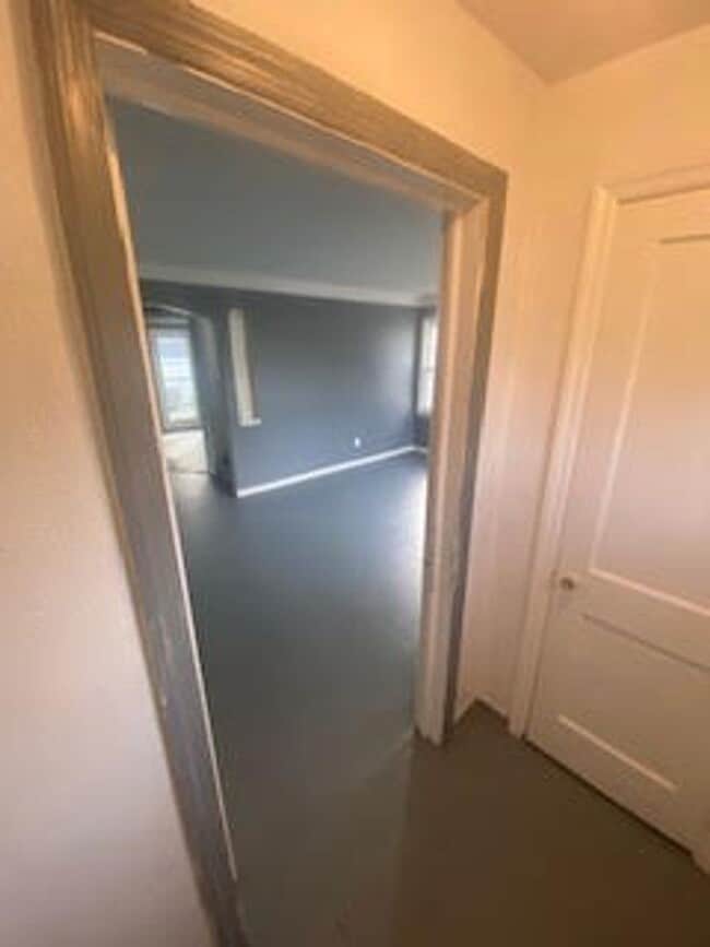 Building Photo - 3 Bed 1.5 Bath Cape Cod