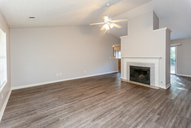 Building Photo - 3810 Greenbrook Dr