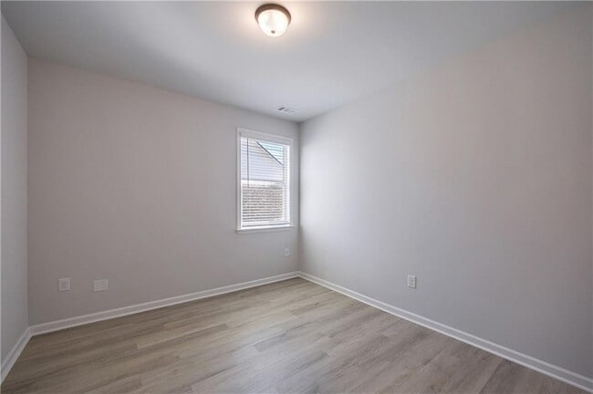 Building Photo - 931 Park Pl St