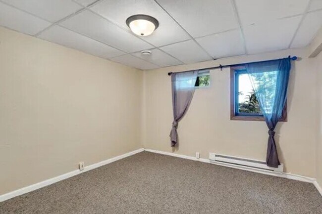Building Photo - TM - 01 - Cliffside Dr