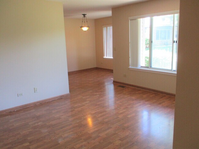 Building Photo - 230 Wethington Dr
