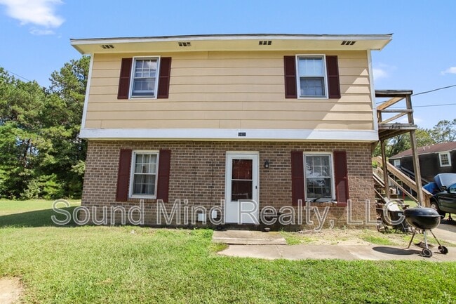 Building Photo - 1401 Sportsman Trl