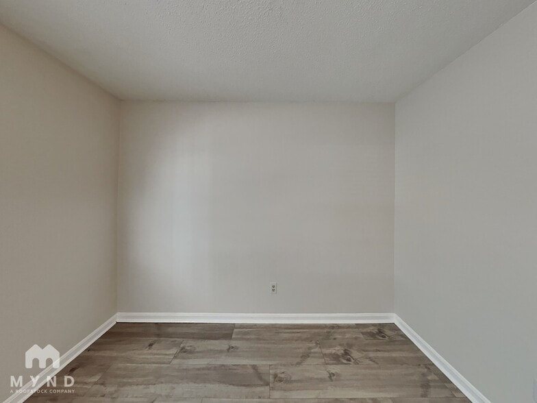 Building Photo - 151 Wilson St